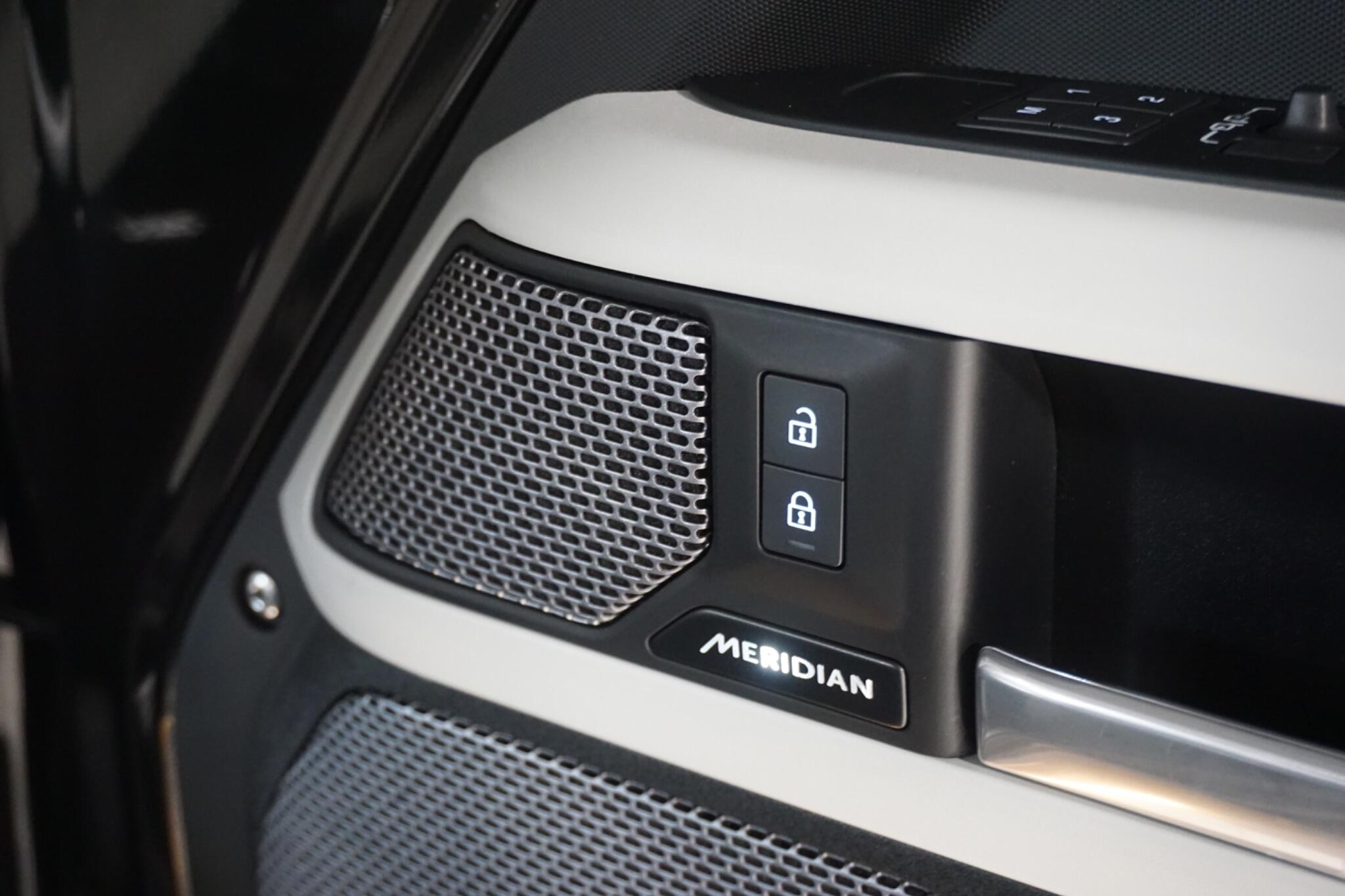 Land Rover Defender 110 3.0 D250 MHEV XS Edition SUV 5dr Diesel Auto 4WD Euro 6 (s/s) (250 ps)